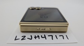 Good
													Samsung Galaxy Z Flip6 - Unlocked, Yellow, 512 GB, 12 GB, SM-F741U1, photo 5 of 12