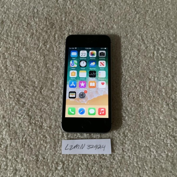 Apple iPhone SE 1st Gen 2016 - AT&T, Grey, 32 GB, A1662