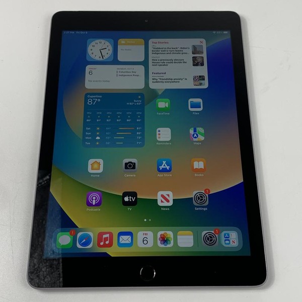 Apple iPad (5th Gen) - Unlocked, 32 GB, Gray, A1823