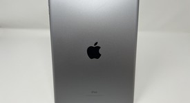 Mint
													Apple iPad 6th Gen - Wi-Fi, Gray, 128 GB, A1893, photo 2 of 6