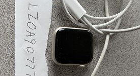 Good
													Apple Watch Series 9 41mm - Unlocked, Starlight, A2982 - Cellular, Aluminum, photo 2 of 27