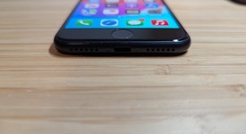 Good
													Apple iPhone SE 3rd Gen 2022 - Unlocked, Midnight, 64 GB, A2595, photo 3 of 14