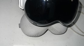 Fair
													Apple Vision Pro - 256 GB, photo 5 of 6