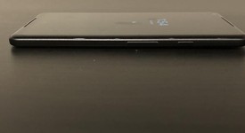 Good
													Google Pixel 2 XL - Verizon, Black, 128 GB, Verizon Edition, photo 4 of 5