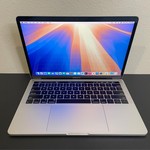 Good MacBook Pro 2018 (With Touch Bar) - 13 inch - 256 GB, Silver, 8 GB, Intel Core i5