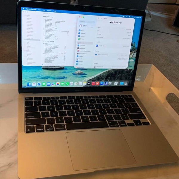 MacBook Air 2020 - 13 inch - 256 GB, Gray, 8 GB, Apple M1