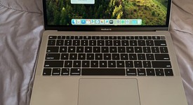 Mint
													MacBook Air 2018 - 13" - I5, Silver, 256 GB, 8 GB, photo 1 of 9