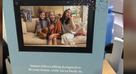 Mint
													Facebook Portal - Black, photo 4 of 6