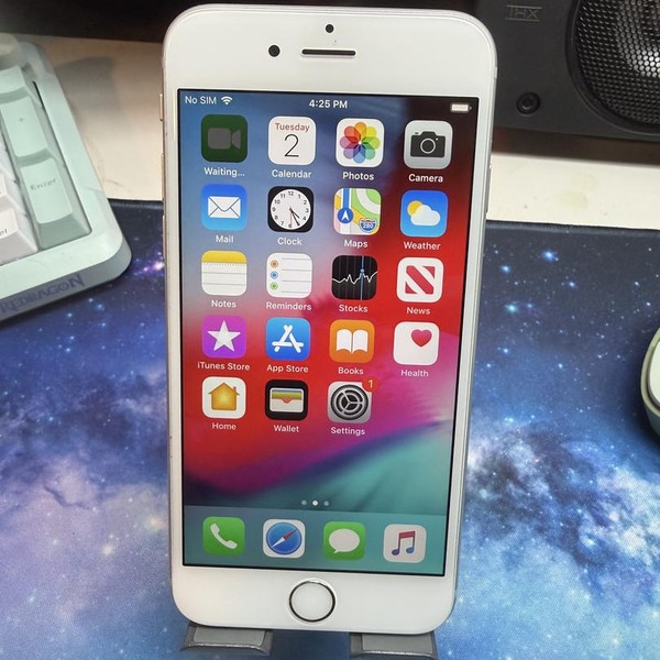 Apple iPhone 6 - Unlocked, 16 GB, Silver, A1586