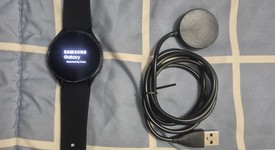 Good
													Samsung Galaxy Watch4 - Unlocked, Custom, 44mm, Bespoke Edition, photo 2 of 7
