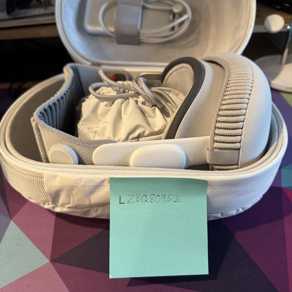 Apple Vision Pro - 256 GB