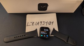 Fair
													Apple Watch Series 5 44mm - Unlocked, Gray, A2095 Cellular, Aluminum, photo 1 of 11