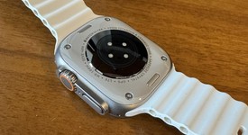 Mint
													Apple Watch Ultra 49mm - Unlocked, Titanium, A2622, photo 4 of 11