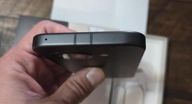 Mint
													Google Pixel 9a - Verizon, Obsidian, 128 GB, 8 GB, photo 4 of 6