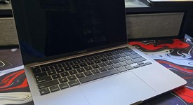 Good
													MacBook Pro 2020 - 13" - Apple M1, Silver, 256 GB, 8 GB, photo 2 of 9