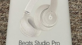 New
													Beats Studio Pro - Beige, Stussy Edition, photo 4 of 7