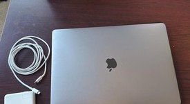 Mint
													MacBook Pro 2018 (With Touch Bar) - 15" - I7, Gray, 256 GB, 16 GB, photo 3 of 9
