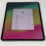 Good Apple iPad Pro 13 inch (M4) 2024 - Unlocked, 256 GB, Silver, 8 GB, A2926, Standard Glass