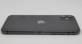 Fair
													Apple iPhone 11 - Metro by T-Mobile, Black, 64 GB, A2111, photo 4 of 7