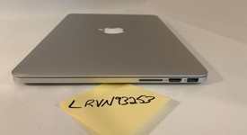 Good
													MacBook Pro 2015 (Retina) - 13" - Silver, 256 GB, 16 GB, photo 5 of 7