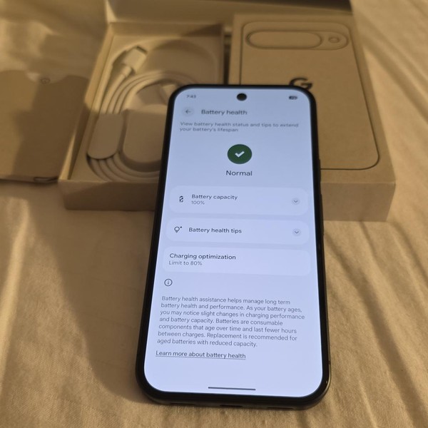 Google Pixel 10 - T-Mobile, 128 GB, Obsidian, GLBW0