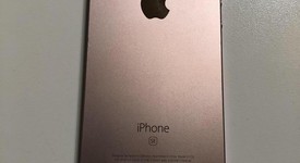 Good
													Apple iPhone SE 1st Gen 2016 - Unlocked, Rose Gold, 16 GB, A1723, photo 3 of 5