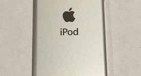 Good
													Apple iPod Touch 5th Gen - Wi-Fi, Silver, 16 GB, photo 3 of 5