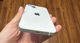 Mint
													Apple iPhone 13 - Unlocked, Starlight, 128 GB, A2482, photo 5 of 9