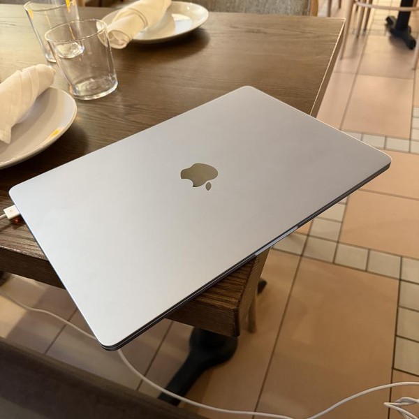 MacBook Air 2025 (M4) - 15 inch - Apple M4, Sky Blue, 256 GB, 16 GB