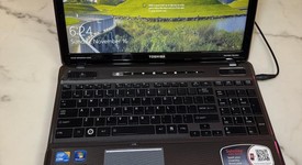Good
													Toshiba Laptop, photo 3 of 4
