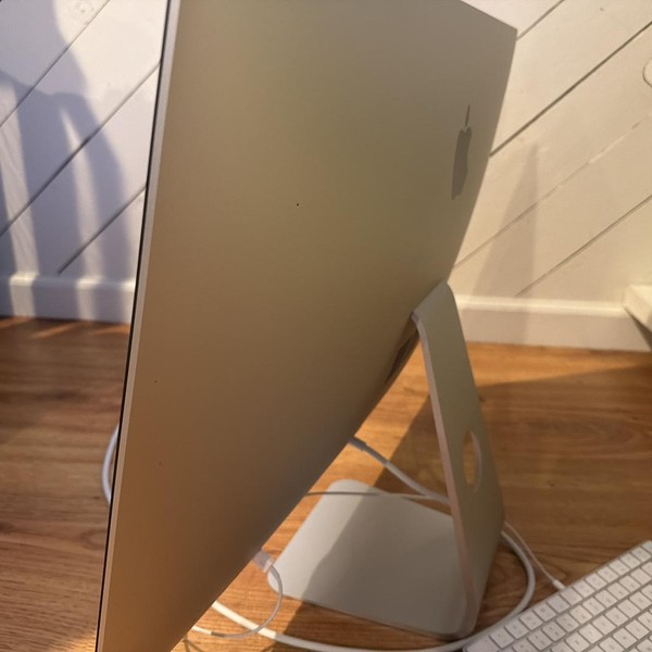 iMac 2015 27 inch Retina 5K - 1 TB, 8 GB, Intel Core i5