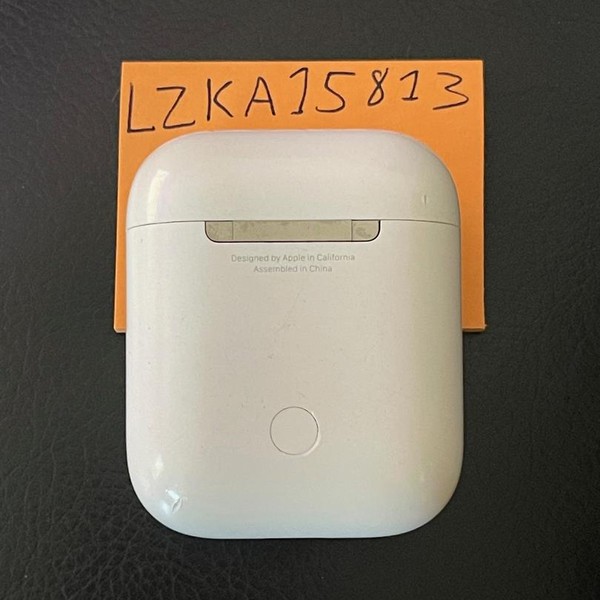 Apple AirPods 2nd Gen - Lightning Case