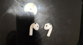Used
													Apple AirPods 4th Gen - Active Noise Cancellation, photo 1 of 5