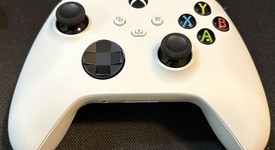 Mint
													Xbox Series X (2020) - Robot White, 1 TB, All-Digital, photo 3 of 9