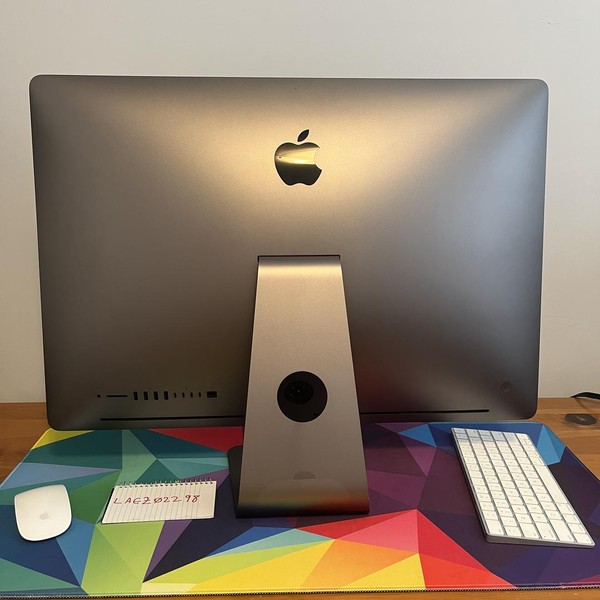 iMac Pro 2017 27 inch Retina 5K - 2 TB, 64 GB, Intel Xeon W