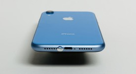 Good
													Apple iPhone Xr - Unlocked, Blue, 64 GB, A1984, photo 5 of 9