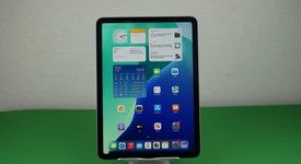 Good
													Apple iPad Air 5th Gen - Wi-Fi, Purple, 256 GB, A2588, photo 2 of 11