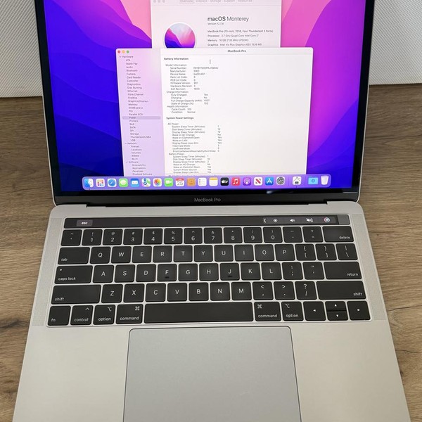 MacBook Pro 2018 (With Touch Bar) - 13 inch - 512 GB, Gray, 16 GB, Intel Core i7
