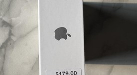 New
													Apple AirPods 4th Gen - Active Noise Cancellation, photo 4 of 4