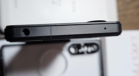 Mint
													Sony Xperia 1 V - Unlocked, Black, 256 GB, 12 GB, photo 4 of 10