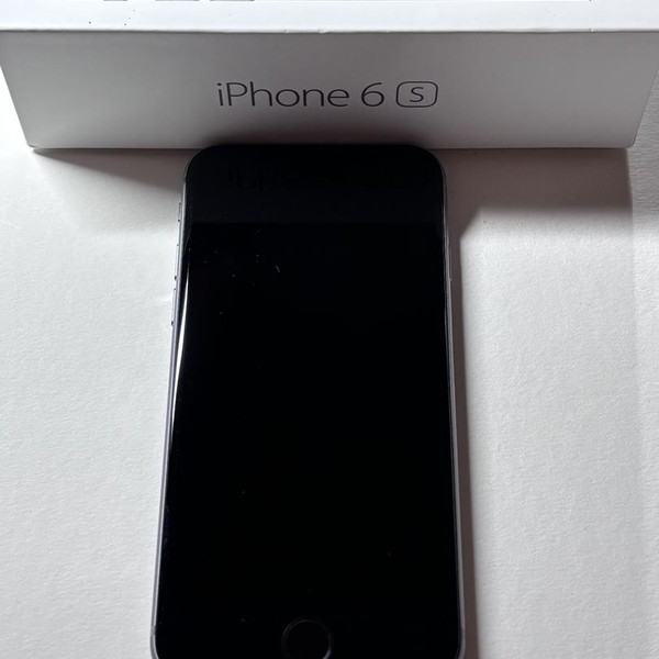 Apple iPhone 6S - Unlocked, Grey, 128 GB, A1633