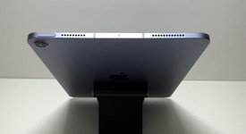 Good
													Apple iPad Air 5th Gen - Unlocked, Purple, 256 GB, A2589, photo 4 of 9