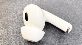 Used
													Apple AirPods Pro 2 - USB-C, photo 4 of 11