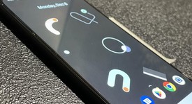 Good
													Google Pixel 4 XL - Unlocked, Black, 128 GB, 6 GB, G020J, Google Edition, photo 4 of 7