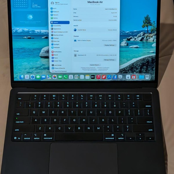 MacBook Air 2025 (M4) - 13 inch - 512 GB, Midnight, 16 GB, Apple M4