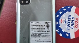 Good
													ZTE Axon 30 5G - Unlocked, Aqua, 256 GB, 12 GB, photo 4 of 6