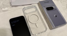 Mint
													Google Pixel 10 Pro - Unlocked, Moonstone, 128 GB, G4QUR, photo 4 of 17