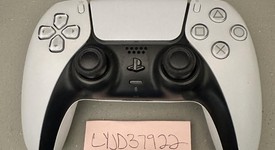 Fair
													DualSense Wireless Controller - White, photo 1 of 4