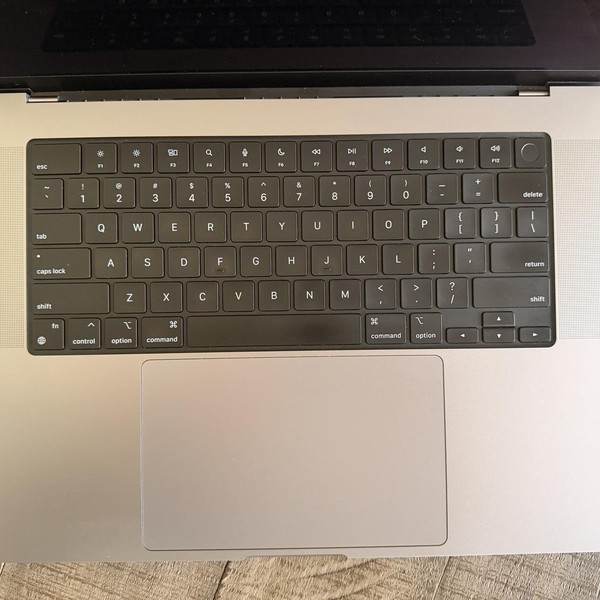 MacBook Pro 2023 - 16 inch - 1 TB, Gray, 32 GB, Apple M2 Max