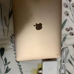 Good MacBook Air 2020 - 13 inch - 256 GB, Gold, 8 GB, Apple M1